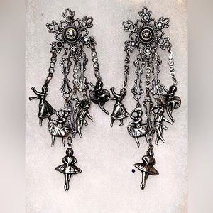 Banana Bob Vintage Earring